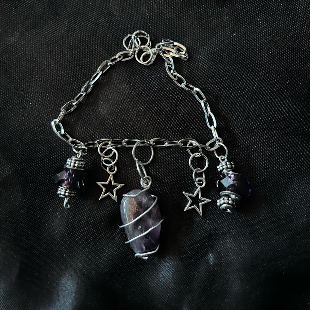 🪻BRACELET 
🪻STAINLESS STEEL 
🪻HOMEMADE
🪻100% REAL AMETHYST CRYSTAL
